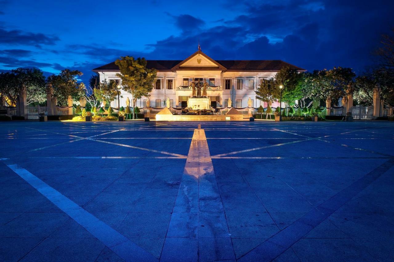 Baan Ploy In (Adults Only) Hostel Чиангмай Екстериор снимка
